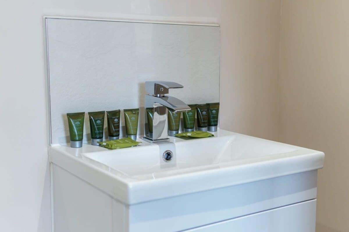 Fantastic 1 Bed Flat Manchester - Sleeps 3 Extérieur photo